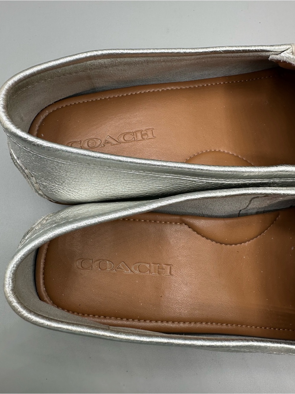 Coach Mary Lock Up Driving Loafers Women 9B Silver Metallic - Picture 9 of 10